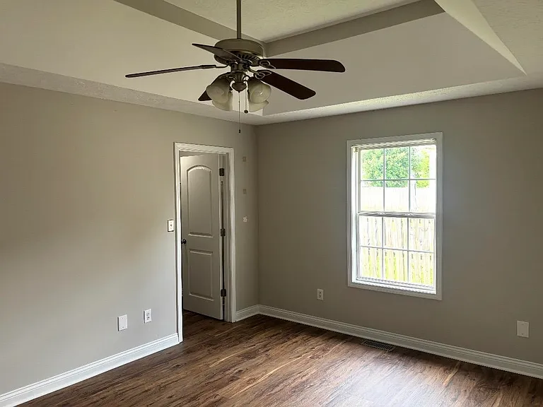 3353 Fair Oaks Cir — Photo 17