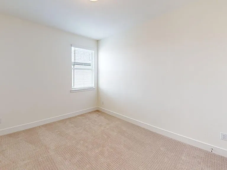 7033 Lathrop Ln — Photo 19