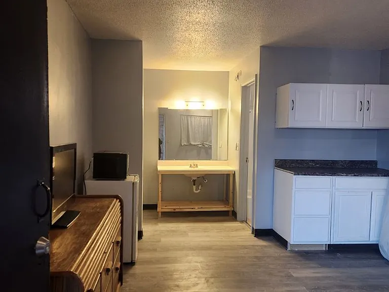 401 N East Ave #15 — Photo 16