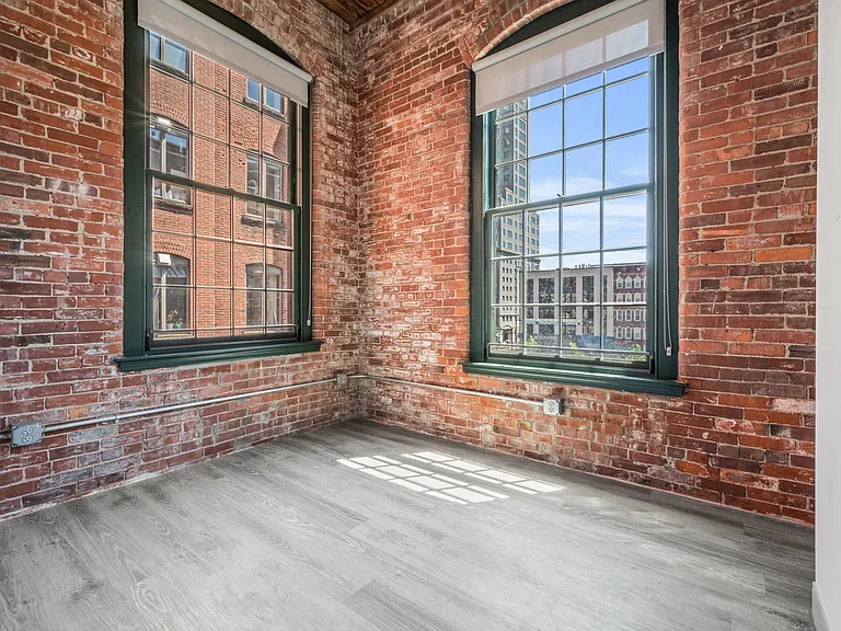 103 Allyn St #112 — Photo 6