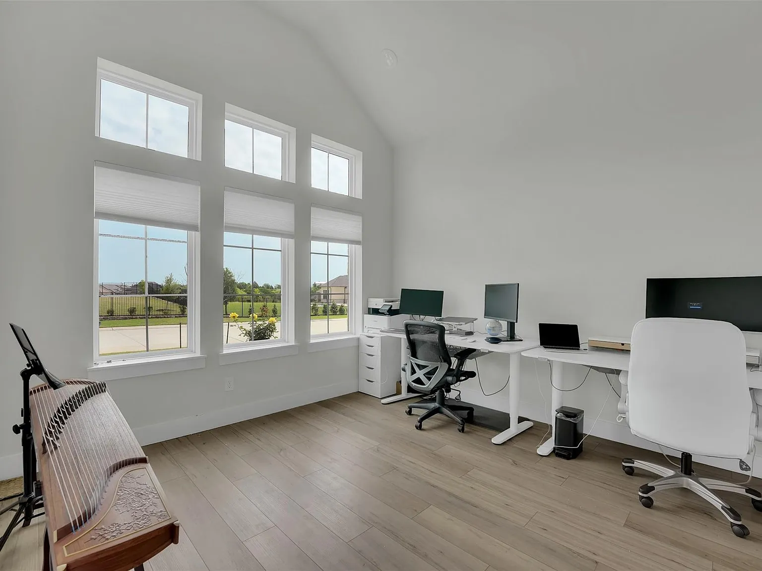 3 bed, 3.5 bath, 3124 sqft, $4,200 — Photo 4