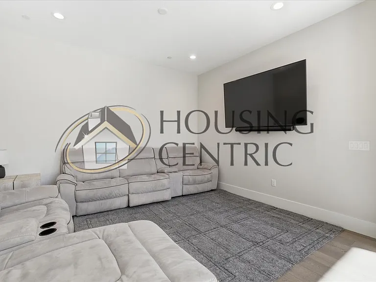 Office Space or Lounge off of Living Room