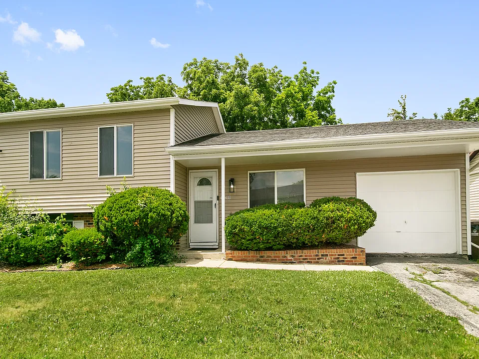 1820 Fountainebleau Dr