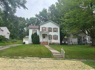 1328 E 9th St, Davenport, IA