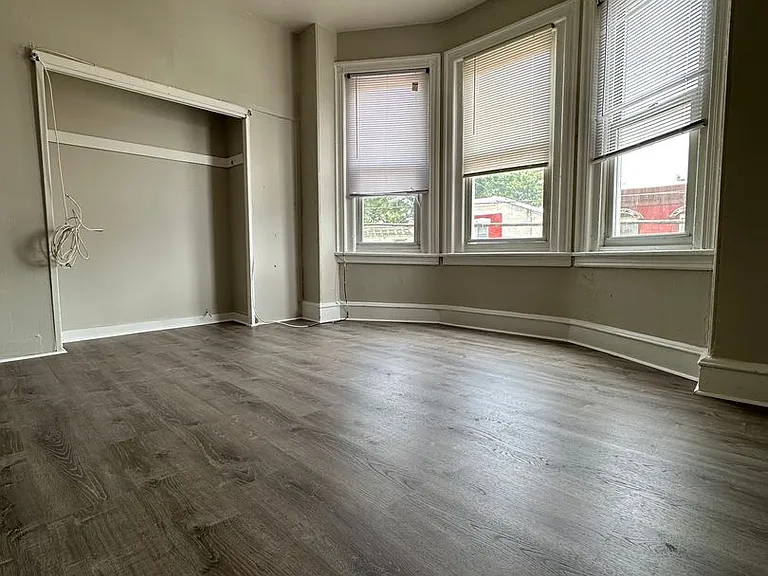 1232 West Somerset Street — Photo 16