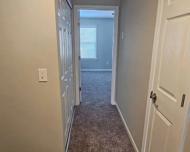 325 Devonshire Dr — Photo 11