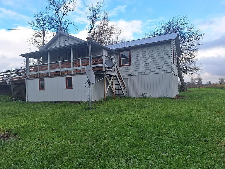 11393 Carver Rd — Photo 7
