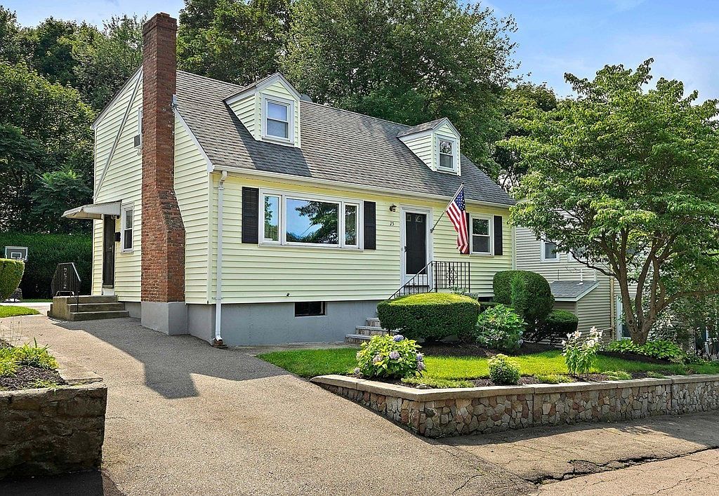 25 Trask Ave Quincy MA 02169 Zillow