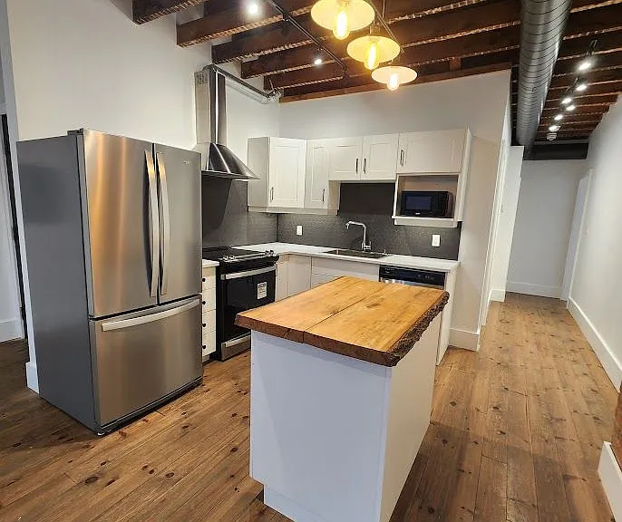 9 Manitoba St #2 — Photo 7