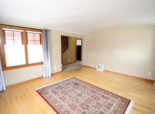 2333 N 60th St, Wauwatosa, WI 53210