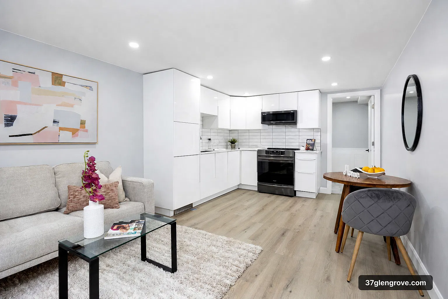 Studio, 800 sqft, $1,350 — Photo 3