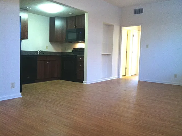 Living Room 2 BR