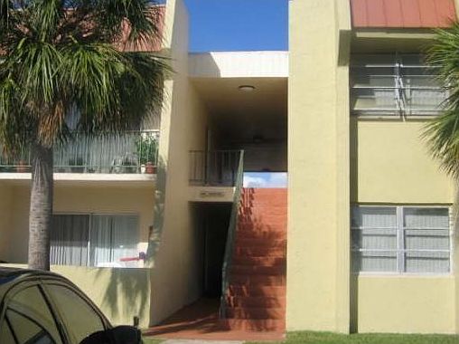 1st image of 13886 SW 90th Ave #109