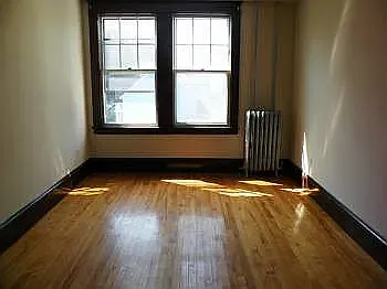 169 College St #6 — Photo 9