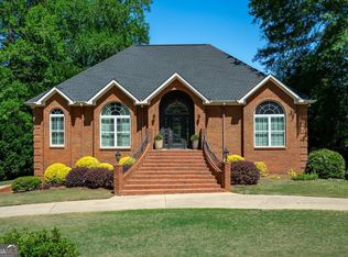 910 Piney Woods Dr, Lagrange, GA 30240