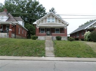 417 N 10th St, Atchison, KS 66002