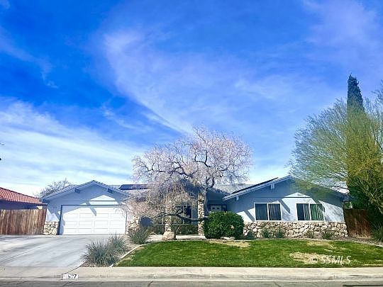 1st image of 537 N Las Posas St