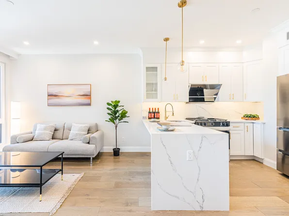 42-09 Hampton Street image 1 of 14