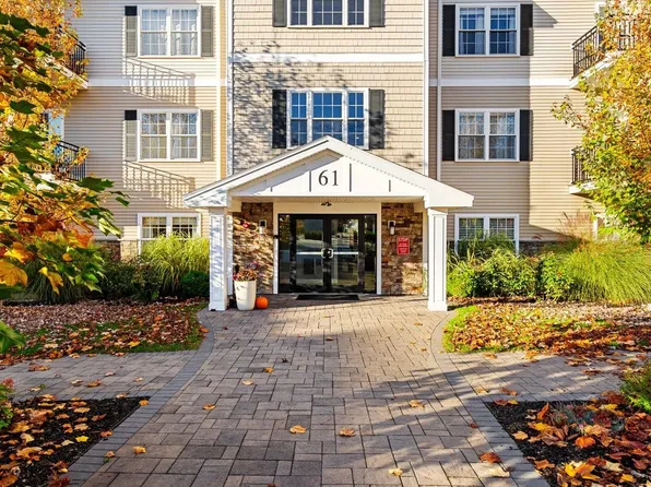 61 Acadia Lane #204, Exeter, NH 03833