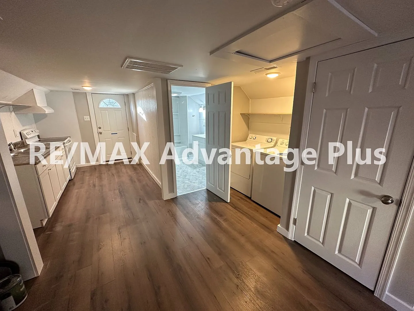 305 South Virginia Street — Photo 4