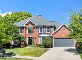 925 Burnham Ct, Aurora, IL 60502