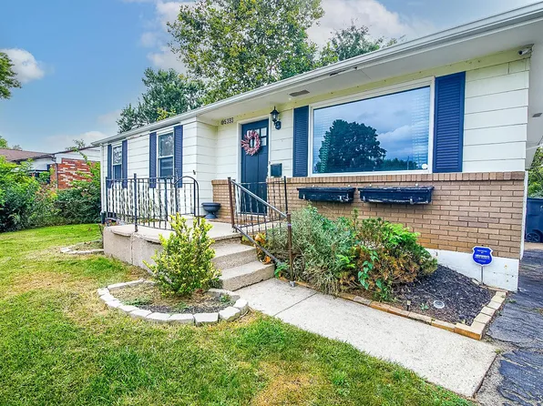 5393 Fullerton Dr, Columbus, OH 43232