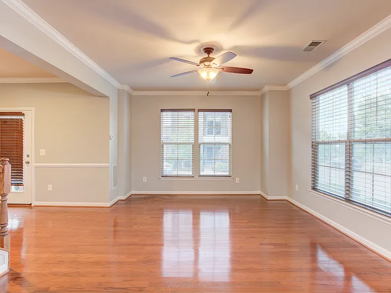 20846 Ashburn Heights Dr — Photo 30