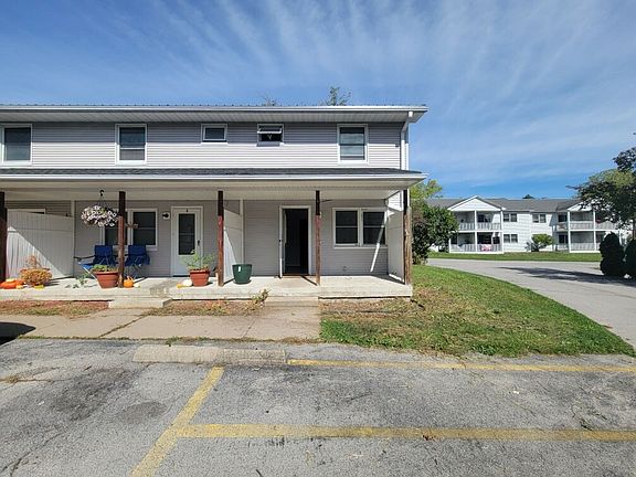 2nd image of 1868 Livingston St APT D1