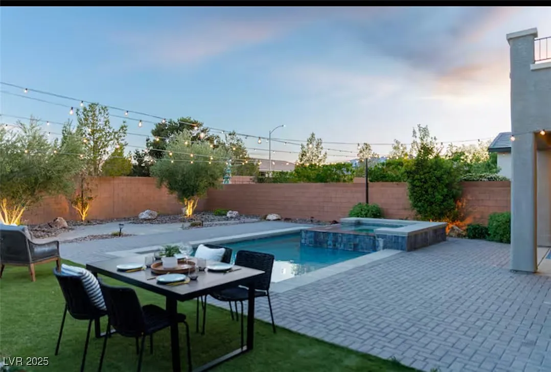 Building Photo - 8631 Tortoise Canyon Ct