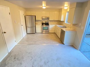 8841 Stone Ave N, Seattle, WA 98103