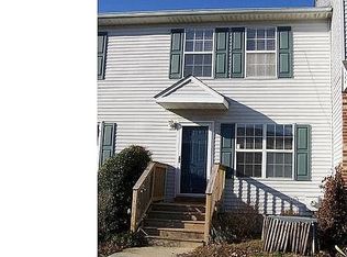 927 Cobble Creek Curv, Newark, DE 19702