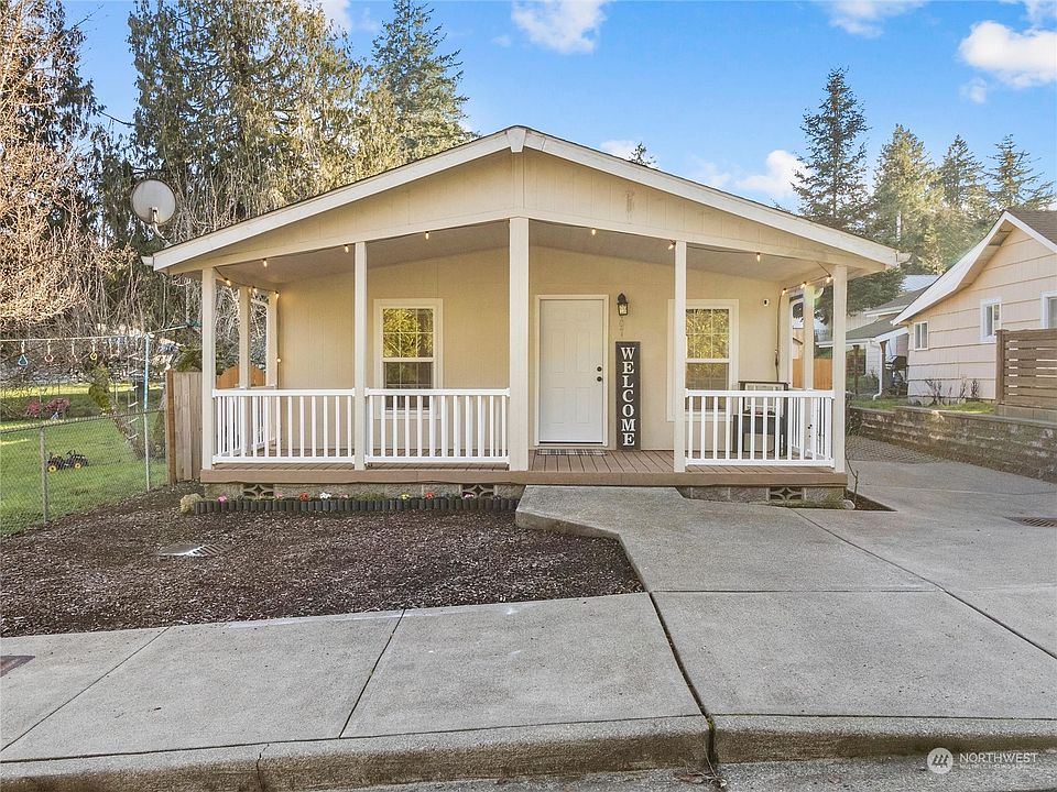 1st image of 407 Harvard Avenue