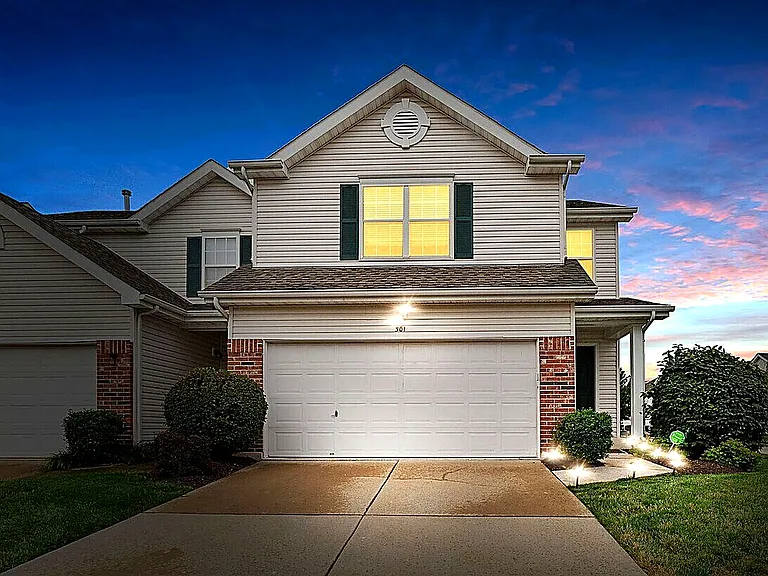 301 Northshore Ct — Photo 2