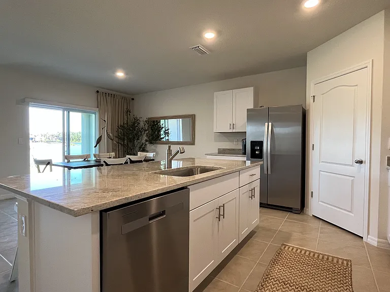 2219 Lake Preserve Cir — Photo 43