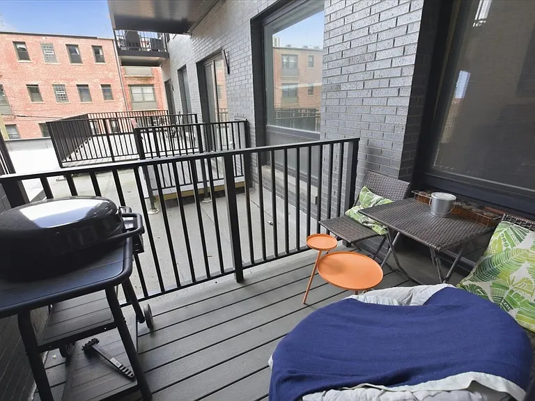 947 W Sunnyside Ave #213 — Photo 12