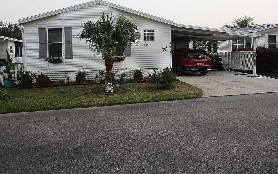 1st image of 8057 W Coconut Palm Dr