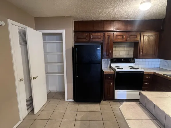 124 Temple Ave, Lubbock, TX