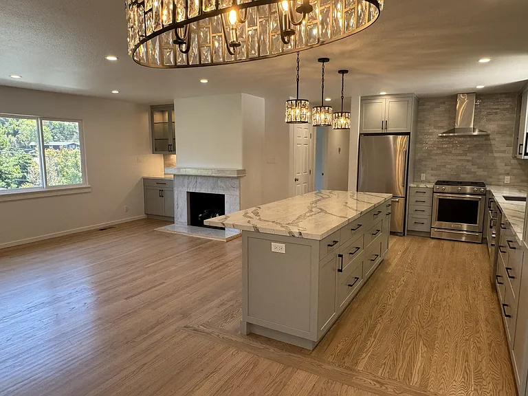 Newly Remodeled Kitchen & Living Room