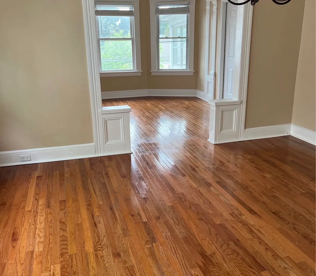 2 bed, 1.0 bath, 1000 sqft, $2,300 — Photo 2