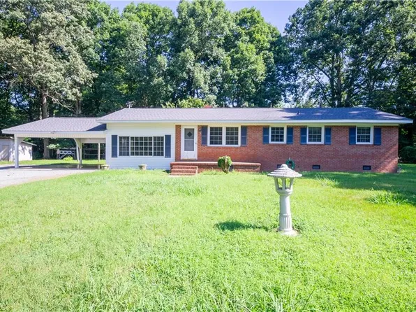 942 Clyde Underwood Rd, Siler City, NC 27344