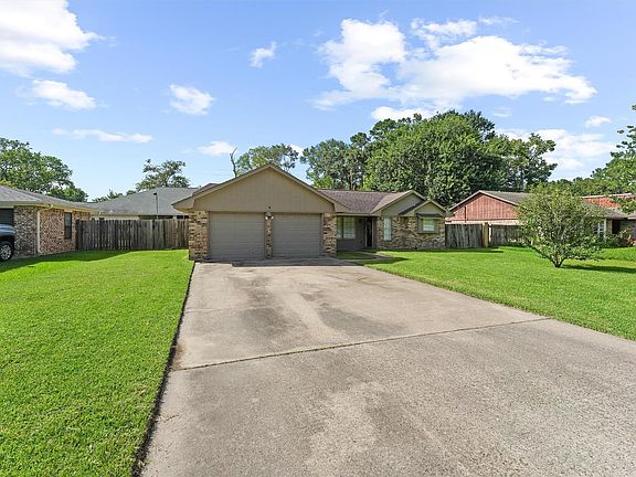 2nd image of 308 Cherry Creek Rd