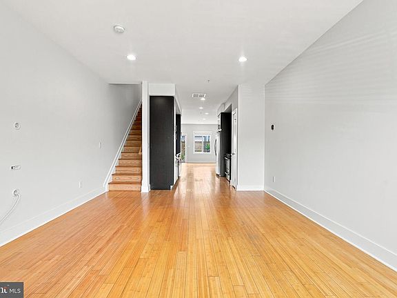 4th image of 2022 Trenton Ave