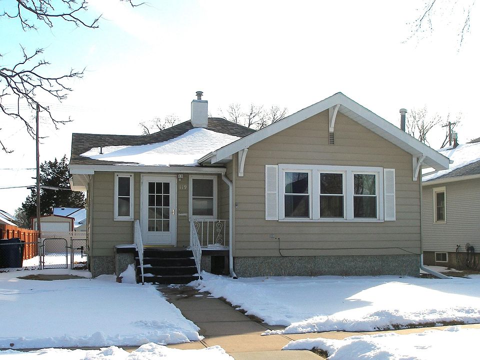 1st image of 119 E 26th St