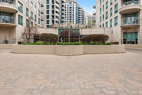 2111 Lake Shore Blvd W #505 Photo 1