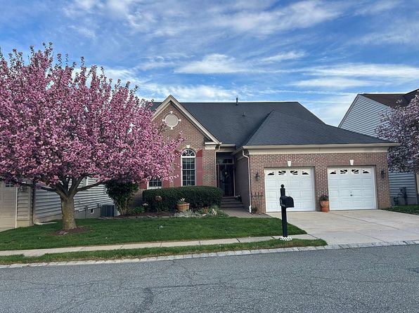 34 N Valentine Dr