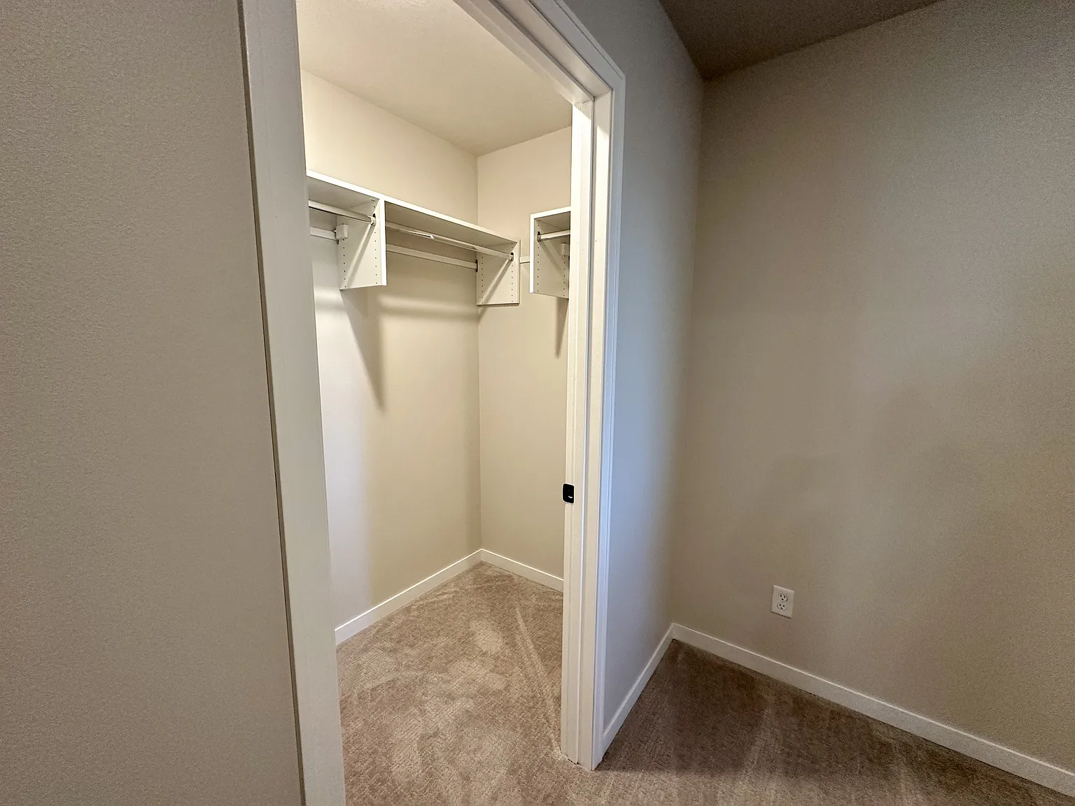 New Construction Townhome In Lennox — Photo 4