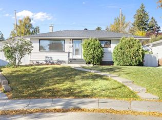 58 Kingsland Pl SW, Calgary, AB T2V 2J9