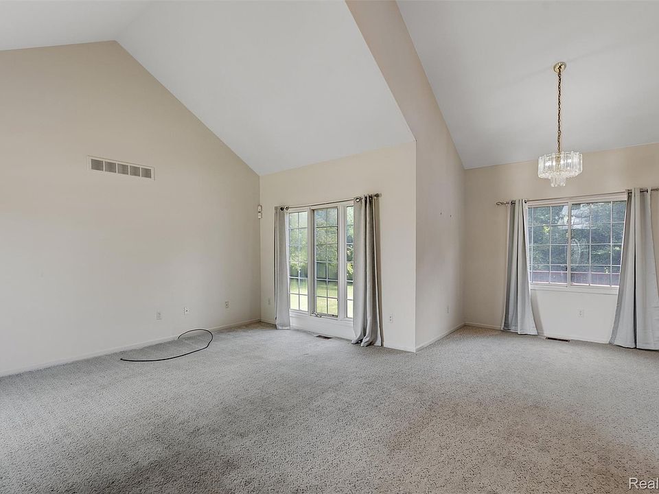 750 Clairpointe Woods Dr, photo 29