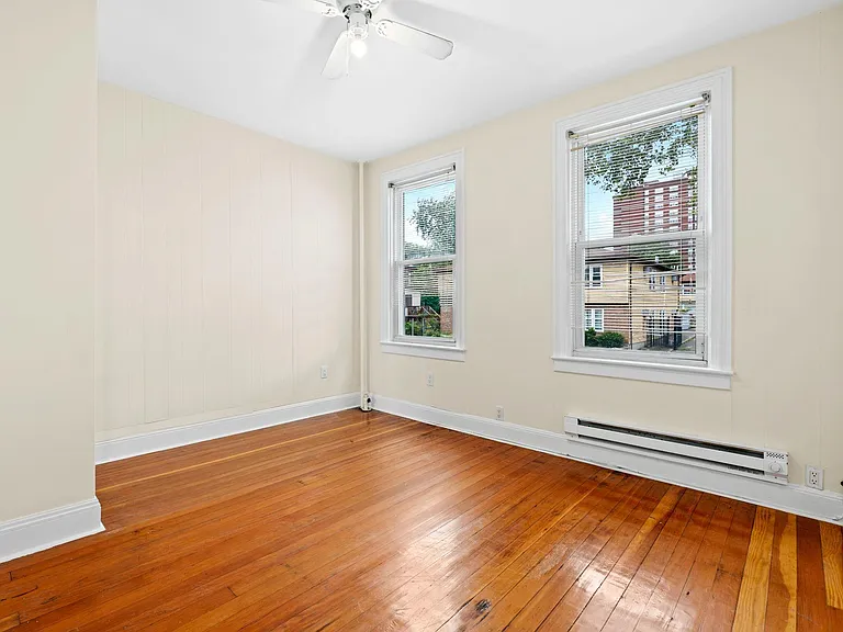 294 Clerk St #1 — Photo 13