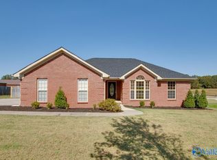 27975 Trotters Ln, Athens, AL 35613